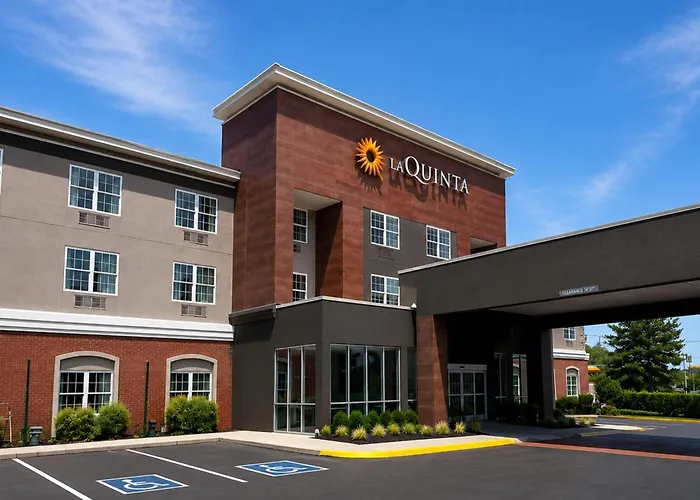 La Quinta Inn & Suites By Wyndam Knoxville West Farragut
