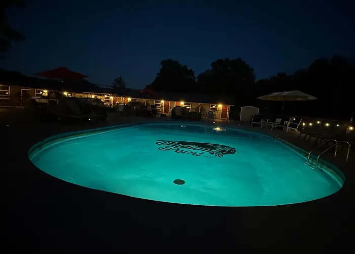 Hunter'S Friend Resort Near Table Rock Lake Indian Point
