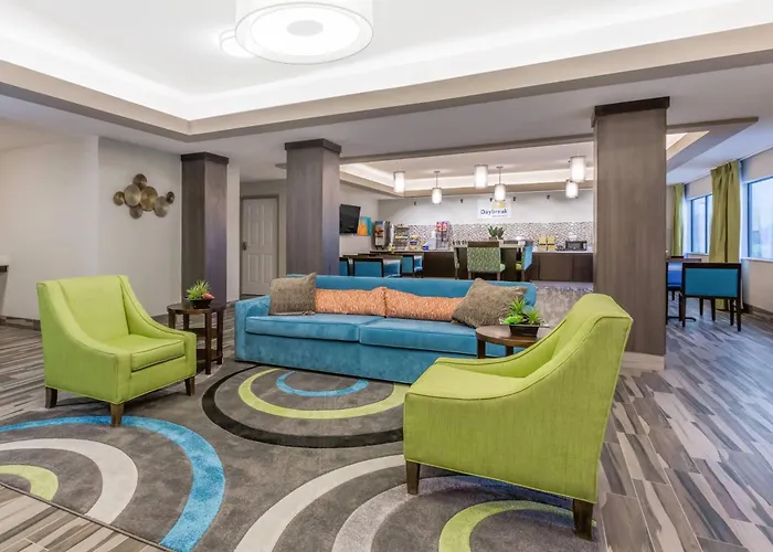 Days Inn & Suites By Wyndham Katy