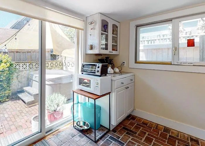 Toast Of P-Town Apartment Provincetown