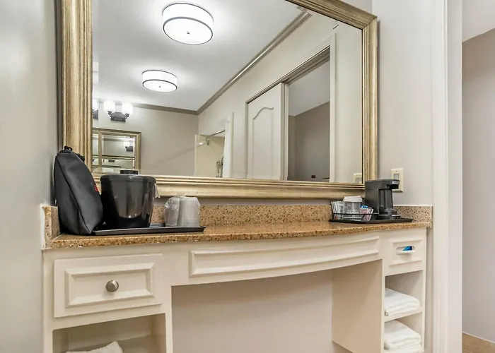 Country Inn & Suites By Radisson, Metairie New Orleans , La