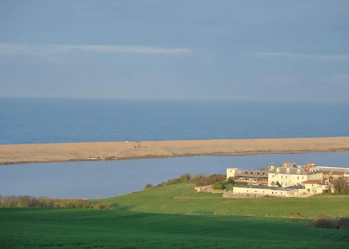 Moonfleet Manor Hotel
