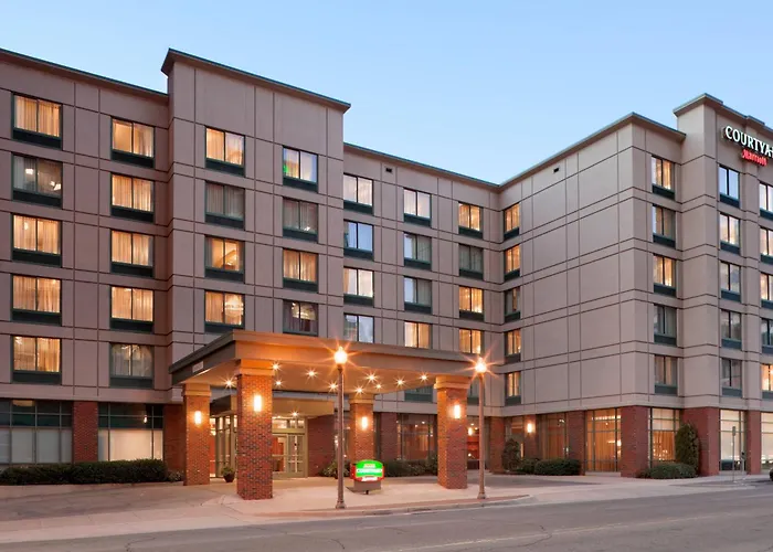 Courtyard By Marriott Birmingham Downtown At Uab Hotel
