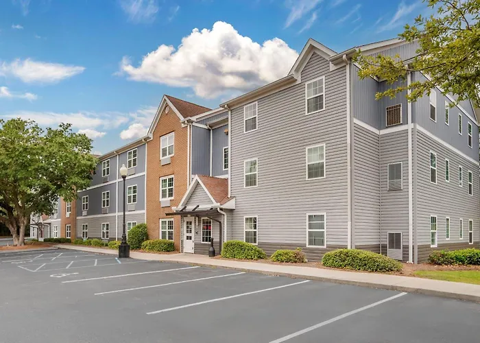 Alluxsuites At 1876, An Ascend Collection Hotel Tallahassee