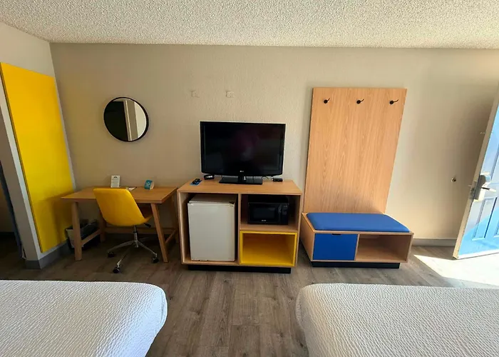Days Inn By Wyndham Kingman West