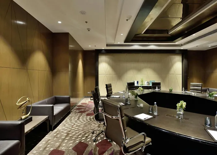 Jw Marriott Mumbai Sahar Airport Hotel