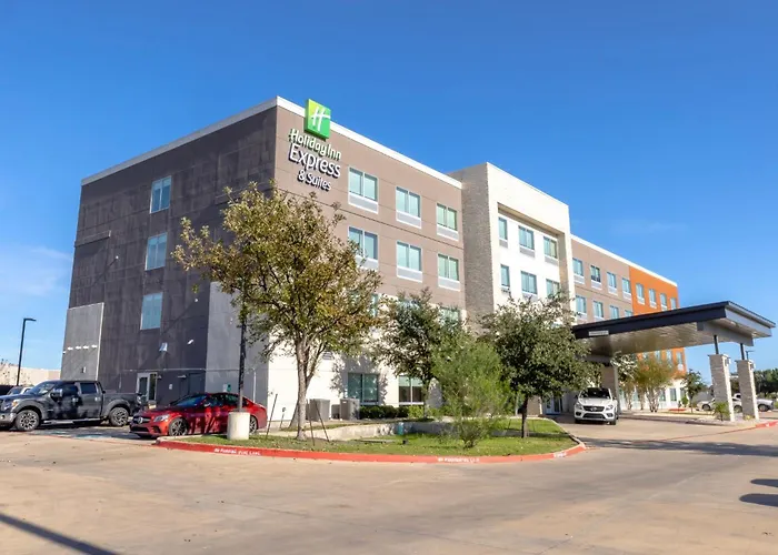 Holiday Inn Express & Suites Dallas Ne Arboretum