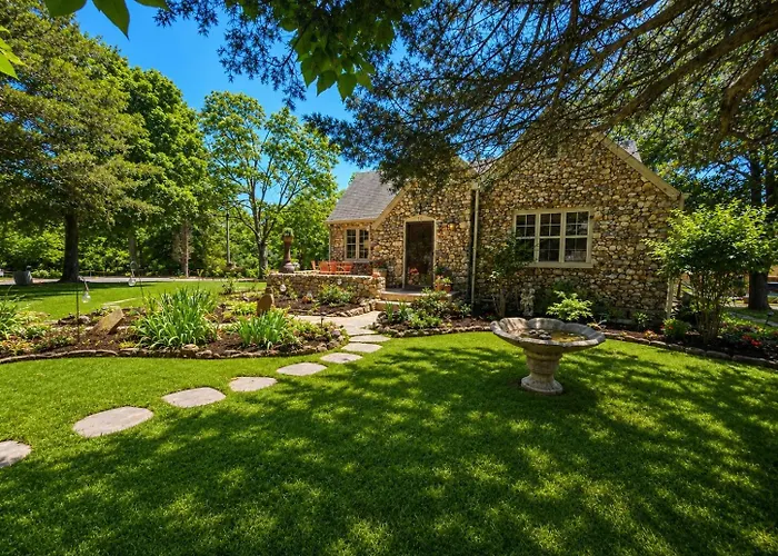 Rock Cottage Gardens B&B