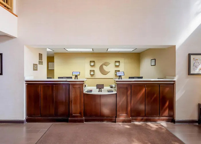 Comfort Suites Regency Park Cary