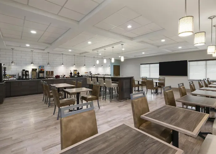 Best Western Plus College Station Inn & Suites