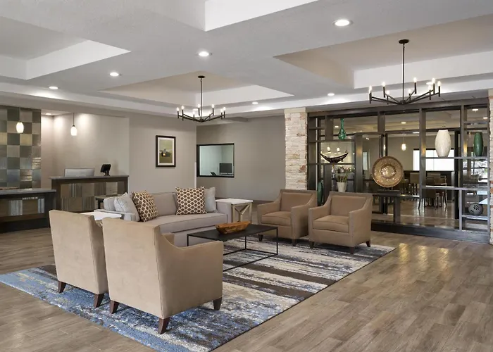Best Western Plus College Station Inn & Suites