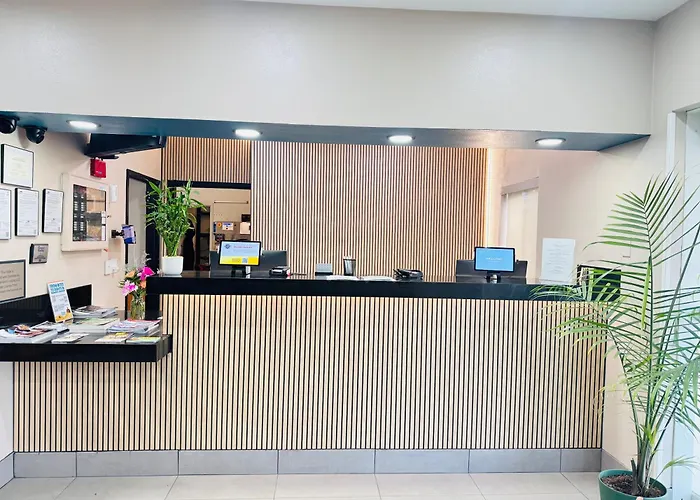 Country Inn & Suites By Radisson, Bismarck-Mandan