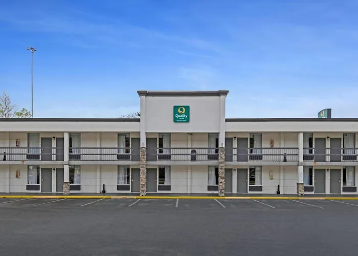 Quality Inn Dalton