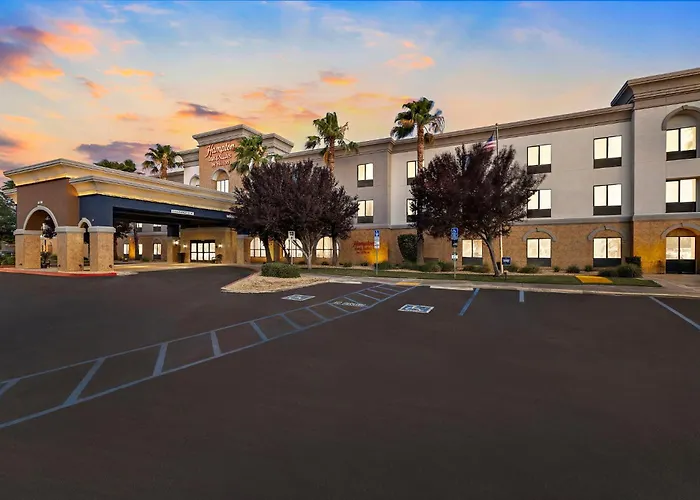 Hampton Inn & Suites Lancaster
