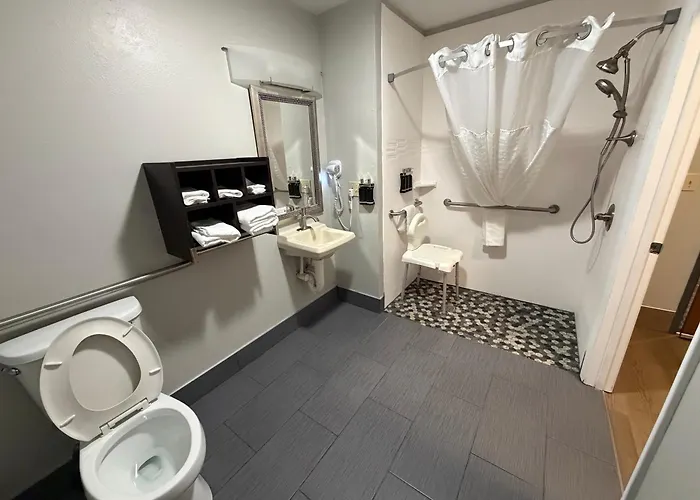 Guesthouse Inn & Suites Lexington
