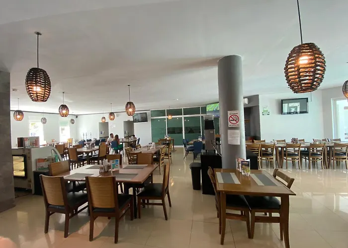 Hotel Maioris La Paz