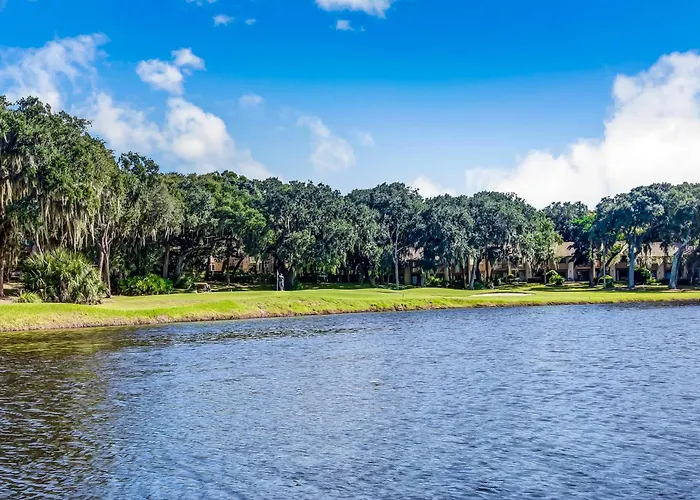Waterfront Condo With Balcony, Views, Pool & Tennis Franklintown