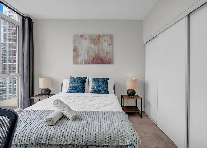 Stylish Miami Suite - Self Check-In