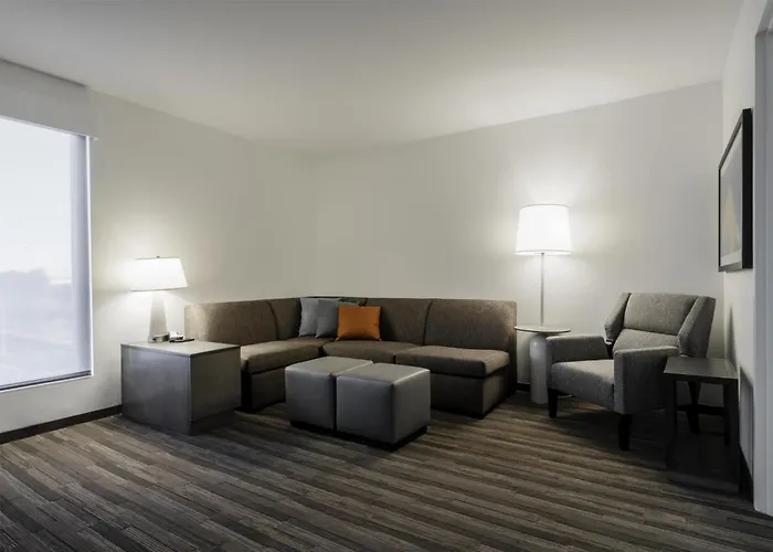 Hyatt House Sacramento Airport - Natomas
