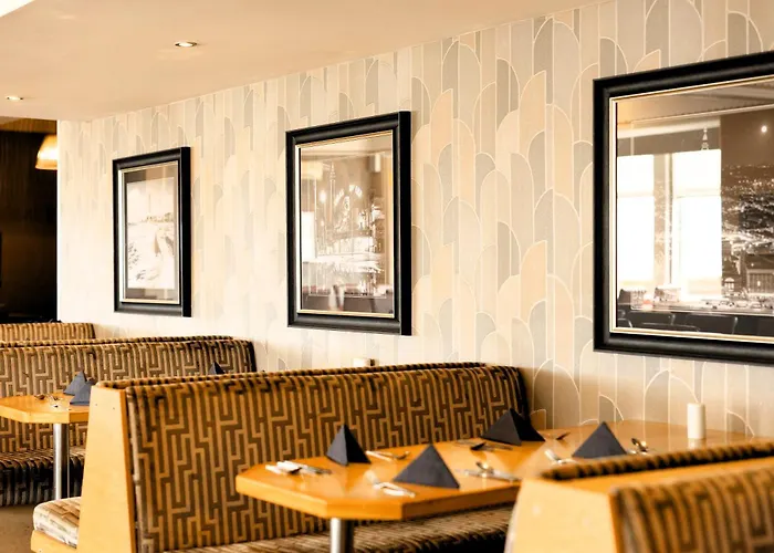 Cliffs Hotel