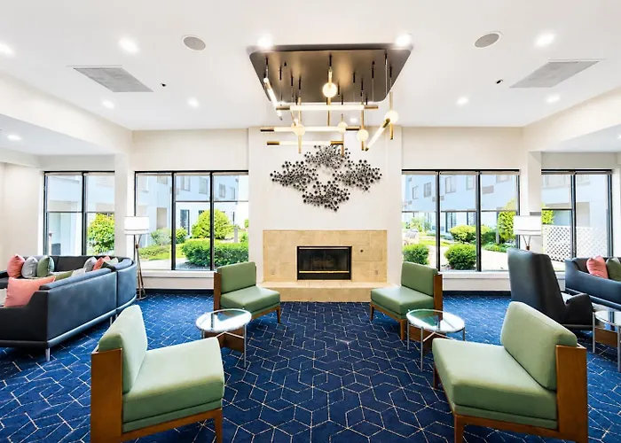 Courtyard By Marriott Houston Hobby Airport