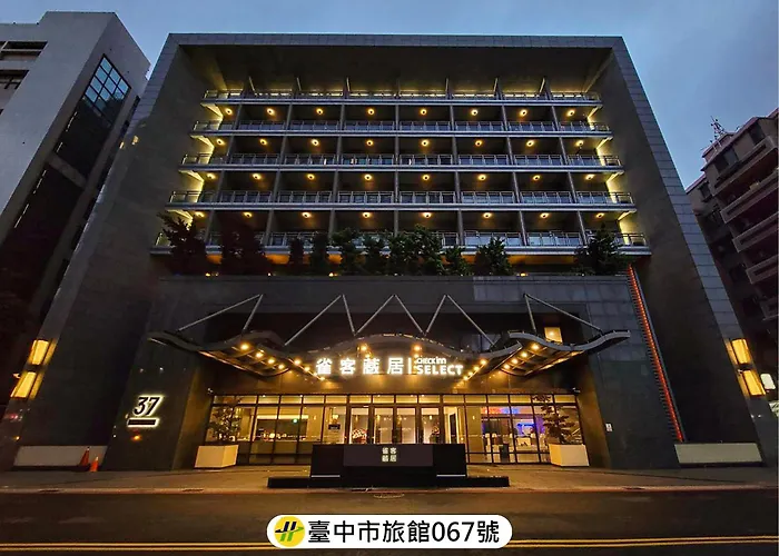 Check Inn Select Taichung Dadun