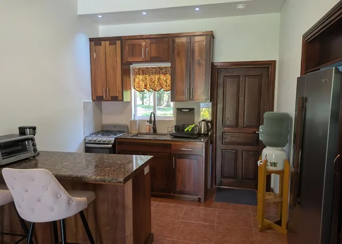 Kikiwitz Resort Belmopan
