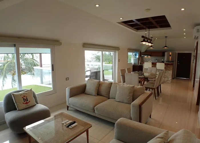 Bartolome Oceanfront Suites Isla Mujeres
