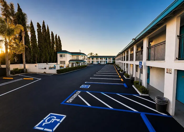 Casa Blanca Hotel - Orange