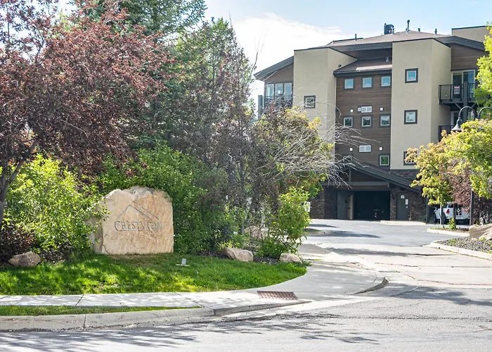 Crestview Condominiums By All Seasons Resort Lodging