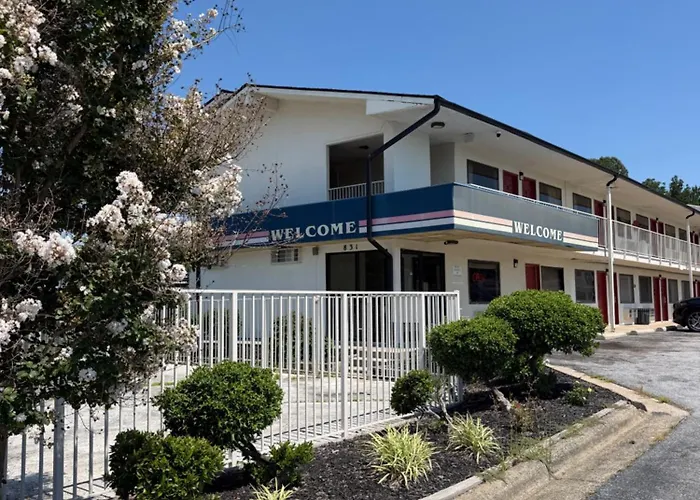 Travel Inn Greensboro