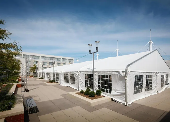 Courtyard By Marriott Erie Bayfront Hotel