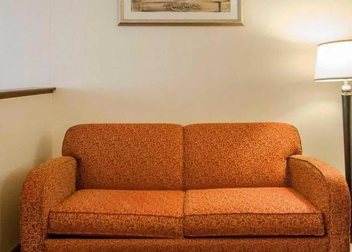 Quality Suites Jeffersonville - Louisville North