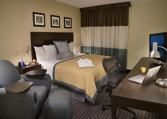 Edward Hotel North York