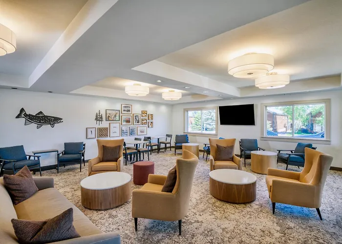 Gray Wolf Inn & Suites West Yellowstone