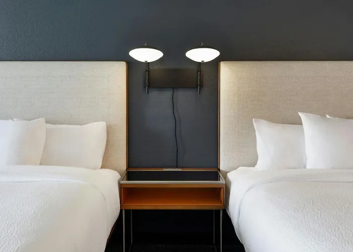 Courtyard By Marriott Wichita East Hotel