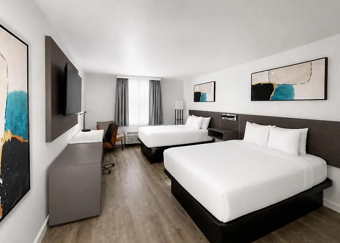 Ramada By Wyndham Angola/Fremont Area