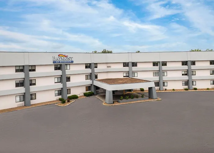 Baymont By Wyndham Columbia, Mo Hotel