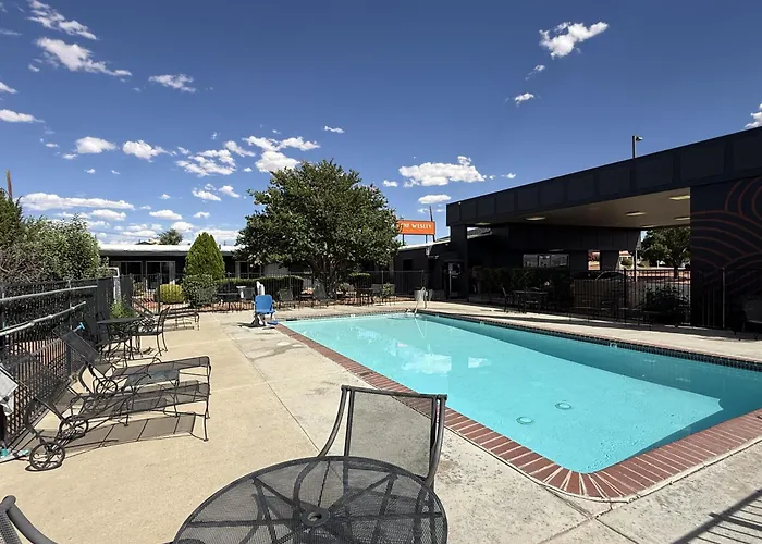 Lake Powell Canyon Inn Page