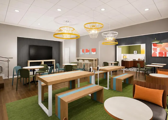 Quality Inn & Suites Sellersburg - Louisville Area