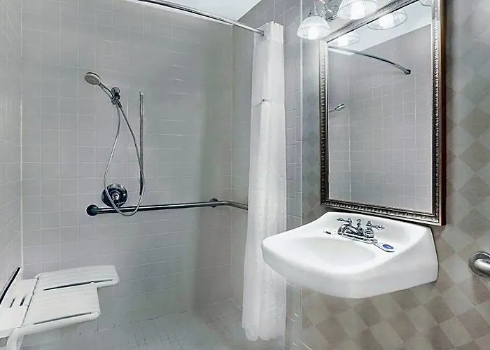 Baymont By Wyndham Paris