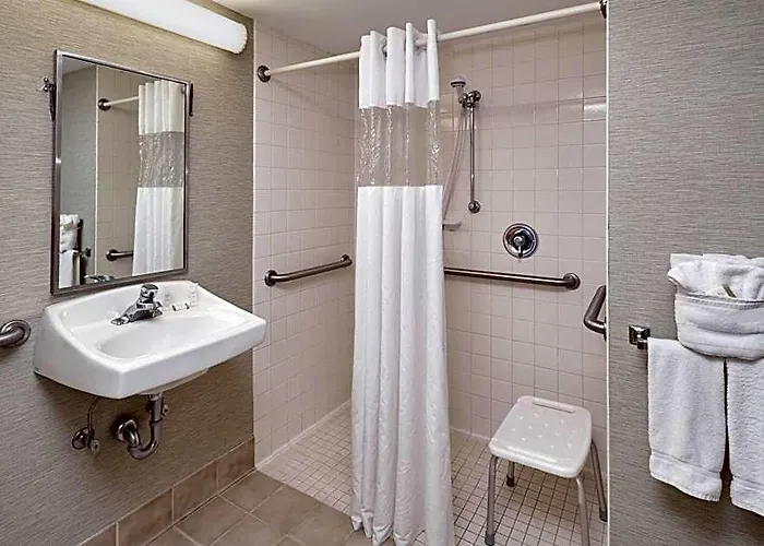 Madison Plaza Hotel