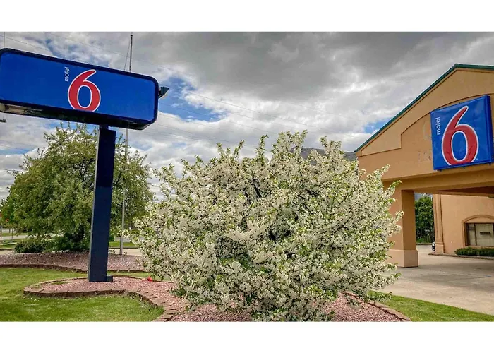 Motel 6 Elkhart, In