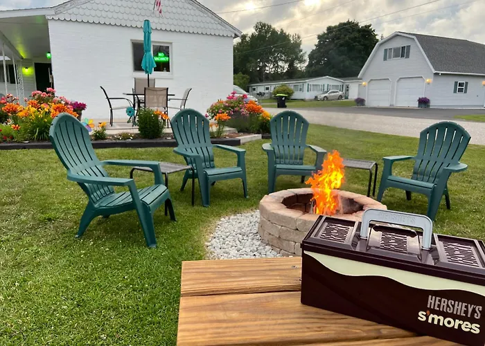 Cedars Motel Saint Ignace