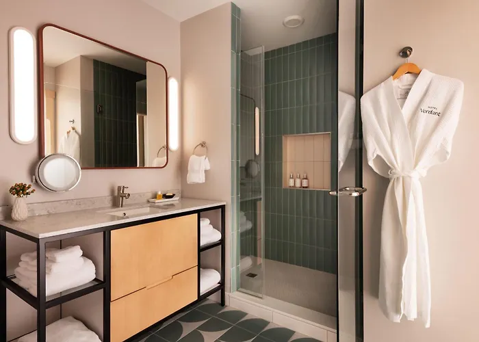 Hotel Verdant Racine
