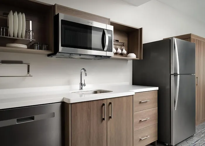 Holiday Inn Express & Suites Lima By Ihg