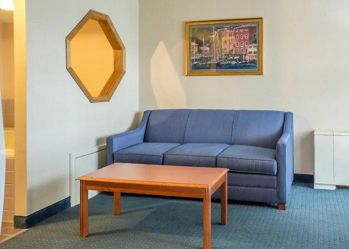 Lifestyle Inn Cedar Falls