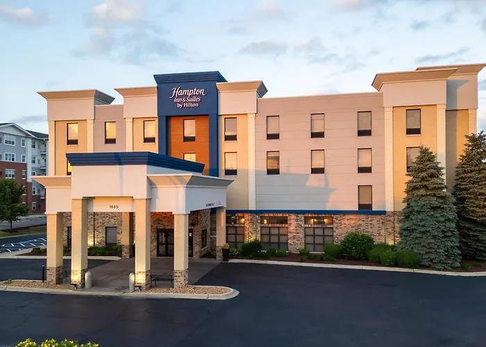 Hampton Inn & Suites Addison