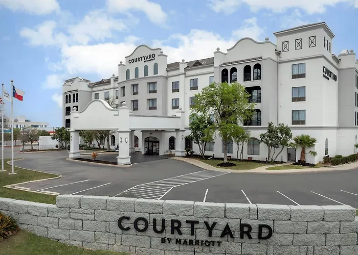Courtyard By Marriott San Antonio Seaworld Westover Hills