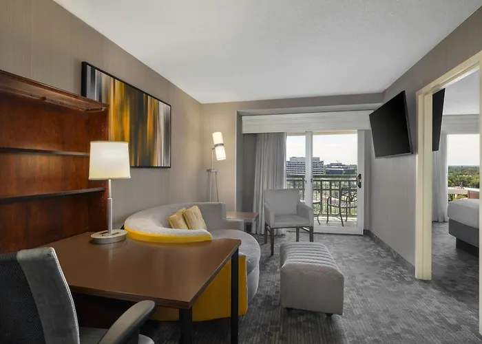 Courtyard By Marriott Tysons Mclean Hotel Tysons Corner
